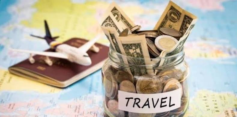 save money while traveling abroad