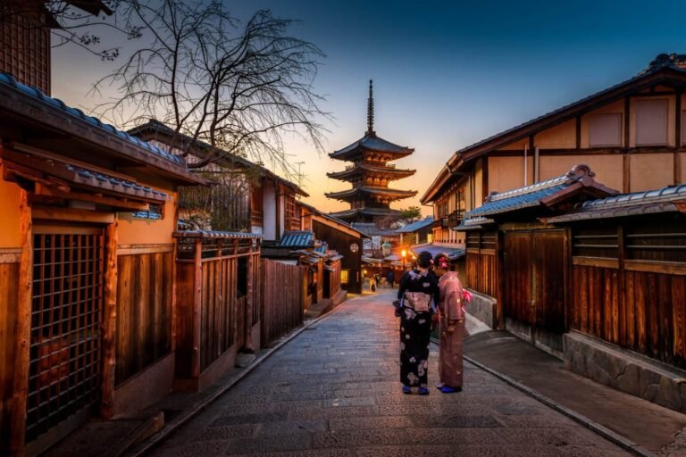 solo female travel Japan